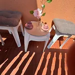 בית הארחה Amfora With A Sea View 4*